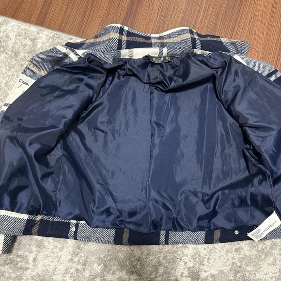 Blue white and brown plaid fall jacket - Picture 4 of 5